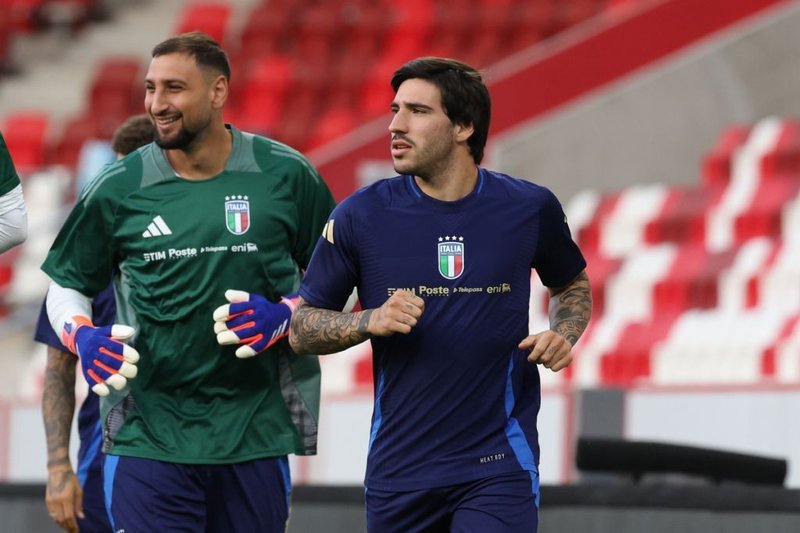 Playjonny a Italy